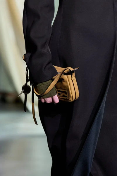 Look 2